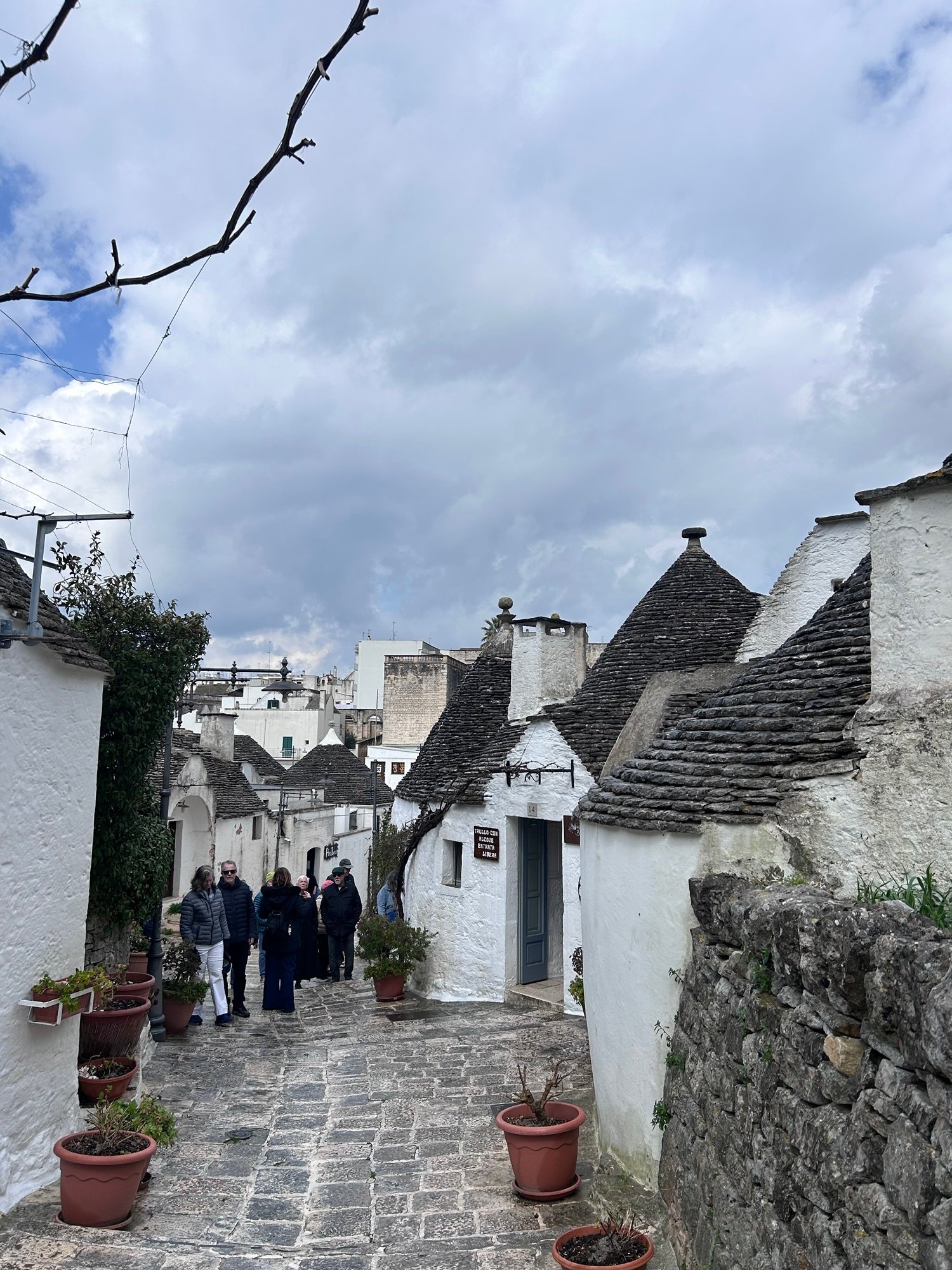 alberobello trullo houses puglia italy unesco village