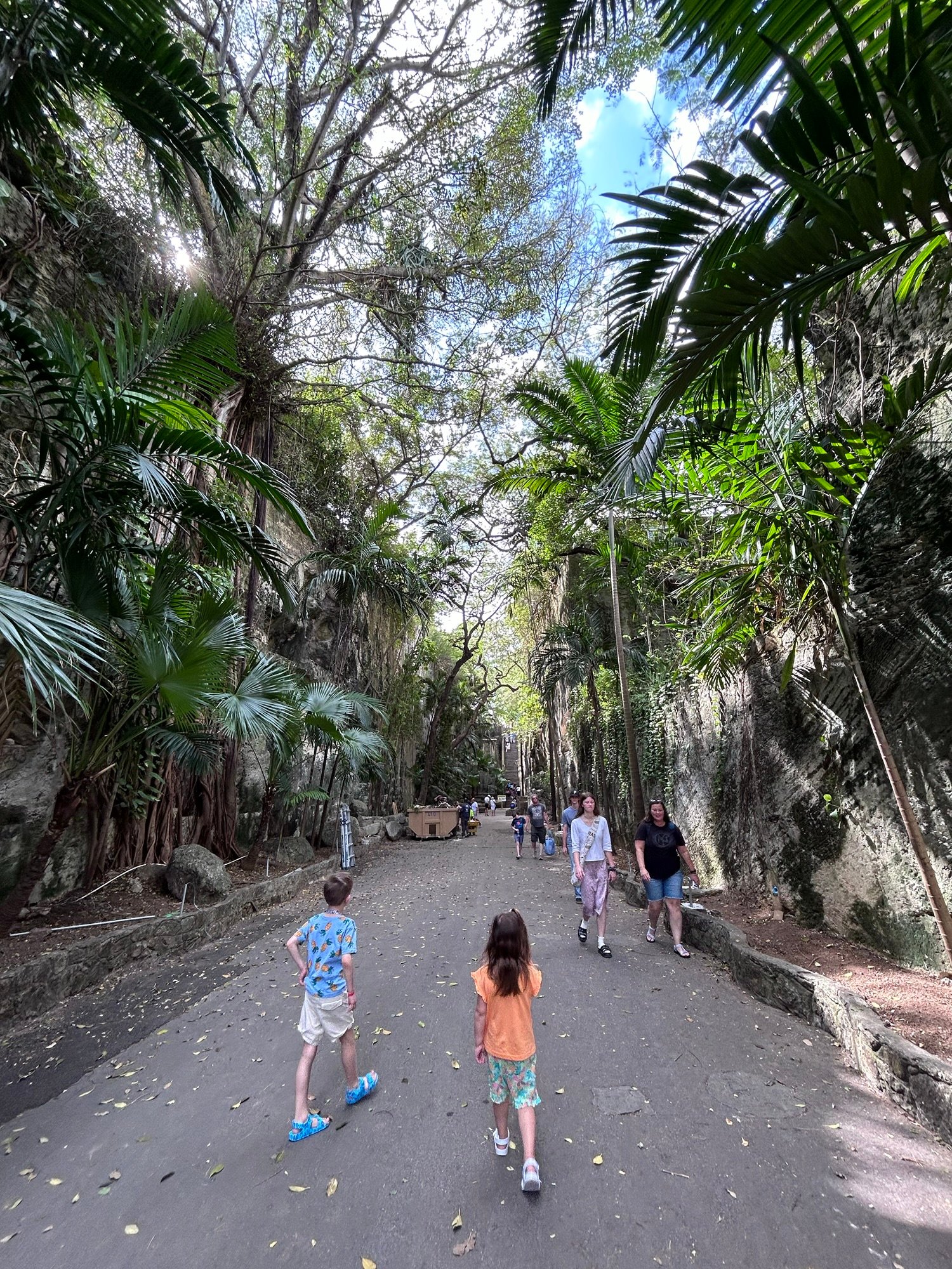 Exploring Nassau Bahamas with kids during our cruise
